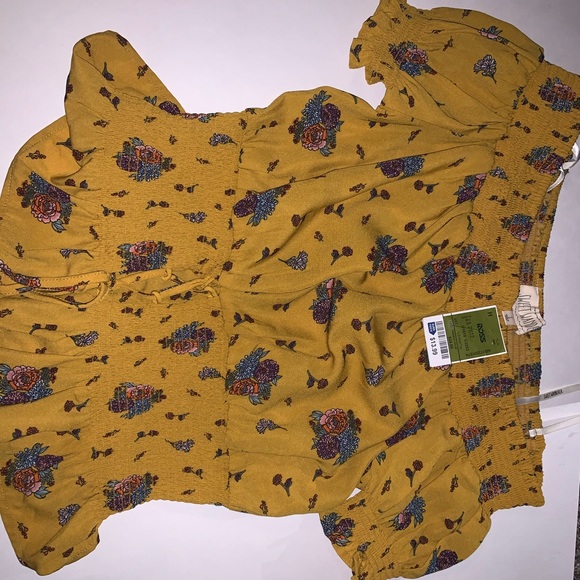 Off the shoulder top - Picture 1 of 2